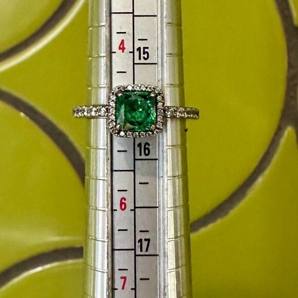 Pandora Green Gemstone with Halo Timeless Elegance Ring sz 5 - Picture 6 of 7